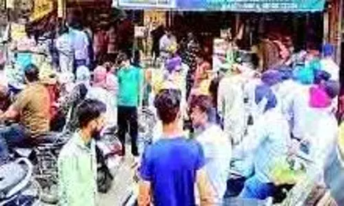Amritsar: ऑपरेशन सिंदूर के बाद लोगों में हड़कंप Amritsar: ऑपरेशन सिंदूर के बाद लोगों में हड़कंप