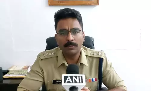 Ujjain : यौन उत्पीड़न मामले के मुख्य आरोपी को हिरासत से भागने की कोशिश में गोली लगी, घायल Ujjain : यौन उत्पीड़न मामले के मुख्य आरोपी को हिरासत से भागने की कोशिश में गोली लगी, घायल