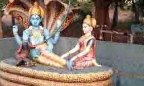 Mohini Ekadashi 2025: आज मोहिनी एकादशी पर विष्णु आरती और चालीसा का पाठ करने से लाभ Mohini Ekadashi 2025: आज मोहिनी एकादशी पर विष्णु आरती और चालीसा का पाठ करने से लाभ
