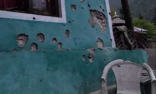 एलओसी पर पाकिस्तानी बमबारी: 12 की मौत, 57 घायल