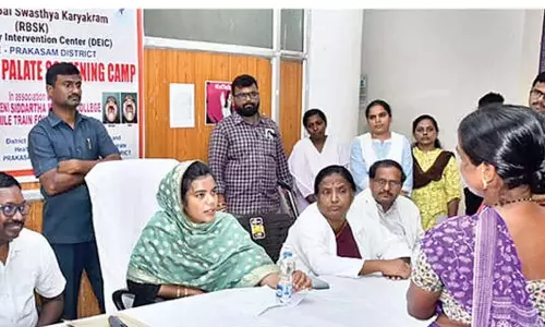 बच्चों के लिए निःशुल्क चिकित्सा उपचार का लाभ उठाने का आह्वान बच्चों के लिए निःशुल्क चिकित्सा उपचार का लाभ उठाने का आह्वान