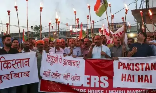 जम्मू व्यापारी संगठन ने वॉर रूम का ऐलान, मुफ्त राशन-दवा देने का वादा जम्मू व्यापारी संगठन ने वॉर रूम का ऐलान, मुफ्त राशन-दवा देने का वादा
