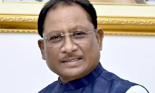 MP बॉर्डर से सटे गांव माथमौर में उतरा विष्णुदेव साय का हेलिकॉप्टर MP बॉर्डर से सटे गांव माथमौर में उतरा विष्णुदेव साय का हेलिकॉप्टर