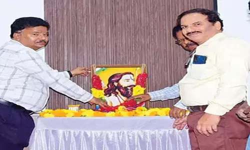 Alluri को श्रद्धांजलि दी गई