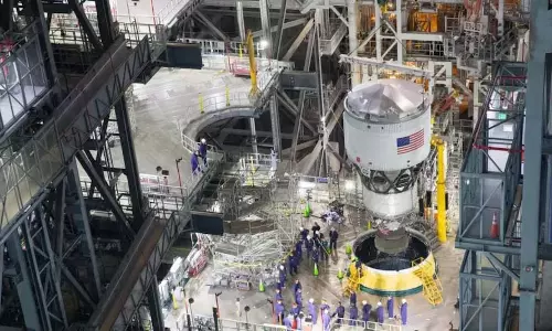 NASA का Artemis 2 मिशन एक कदम आगे, लेकिन SLS के भविष्य पर संकट