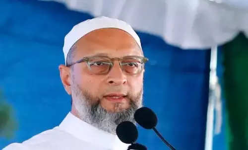Telangana: ओवैसी ने पाक आतंकी ठिकानों पर हमले की सराहना की