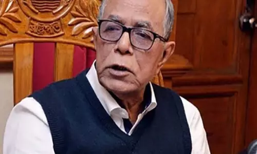 Former Bangladeshi   राष्ट्रपति अब्दुल हामिद देश छोड़कर चले गए