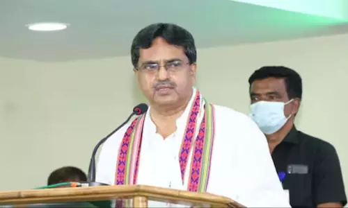 CM ने प्रभावित क्षेत्रों में स्वच्छ पेयजल सुनिश्चित करने के लिए त्वरित कार्रवाई का आग्रह किया CM ने प्रभावित क्षेत्रों में स्वच्छ पेयजल सुनिश्चित करने के लिए त्वरित कार्रवाई का आग्रह किया