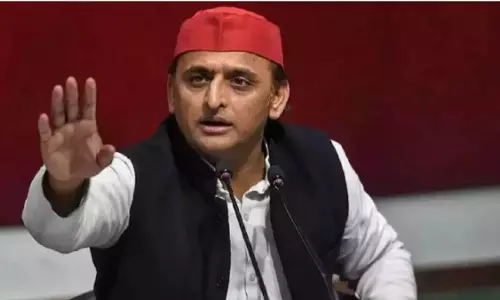 Lucknow: अखिलेश यादव का भाजपा पर वार, निजीकरण ने बढ़ाई शिक्षा की कीमत