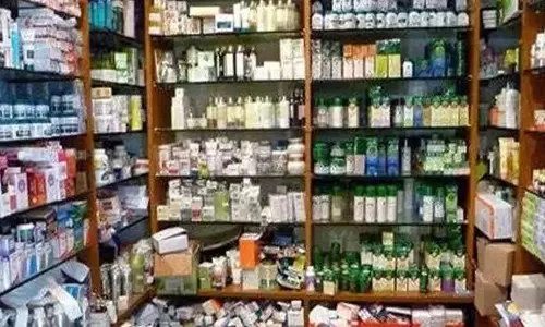 स्वास्थ्य विभाग ने अस्पतालों को पर्याप्त मात्रा में दवाइयां रखने को कहा