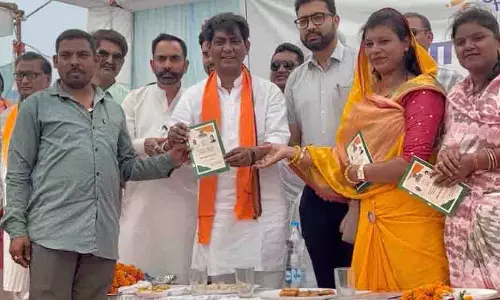 सुशासन तिहार अंतर्गत ग्राम बेमचा में समाधान शिविर का हुआ आयोजन