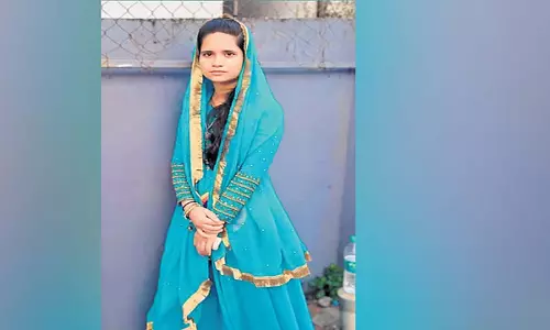 महिला का संस्मरण केरल की छठी कक्षा की पाठ्यपुस्तक में पाठ्य सामग्री  बना