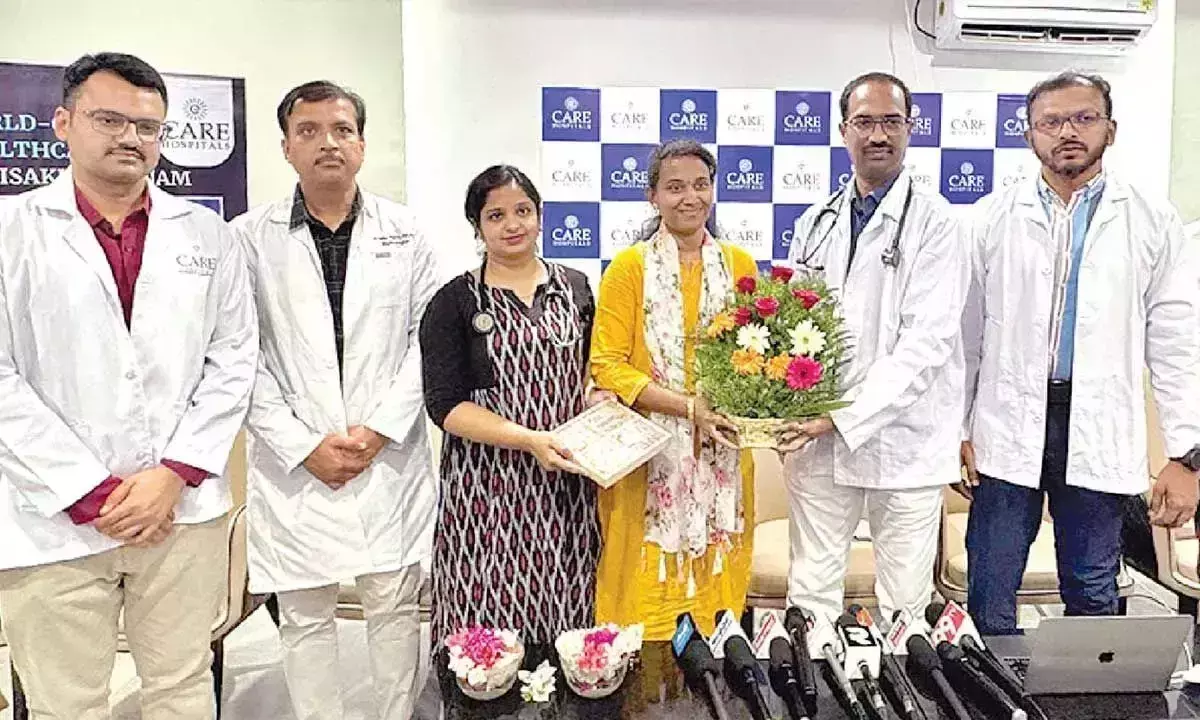 Andhra: डॉक्टरों की टीम द्वारा दुर्लभ तंत्रिका संबंधी विकार का इलाज Andhra: डॉक्टरों की टीम द्वारा दुर्लभ तंत्रिका संबंधी विकार का इलाज