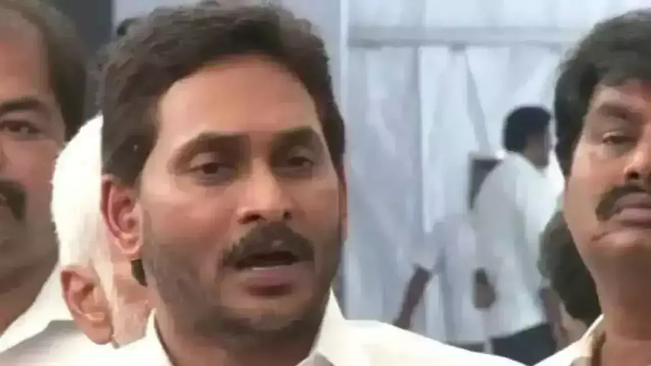 Andhra: राजनीतिक बदलावों के बीच जगनमोहन रेड्डी स्थानीय जनप्रतिनिधियों से मुलाकात करेंगे