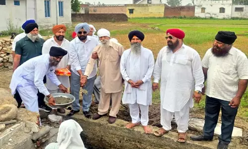 Jammu: टोनी ने गुरुद्वारा साहिब की आधारशिला रखी