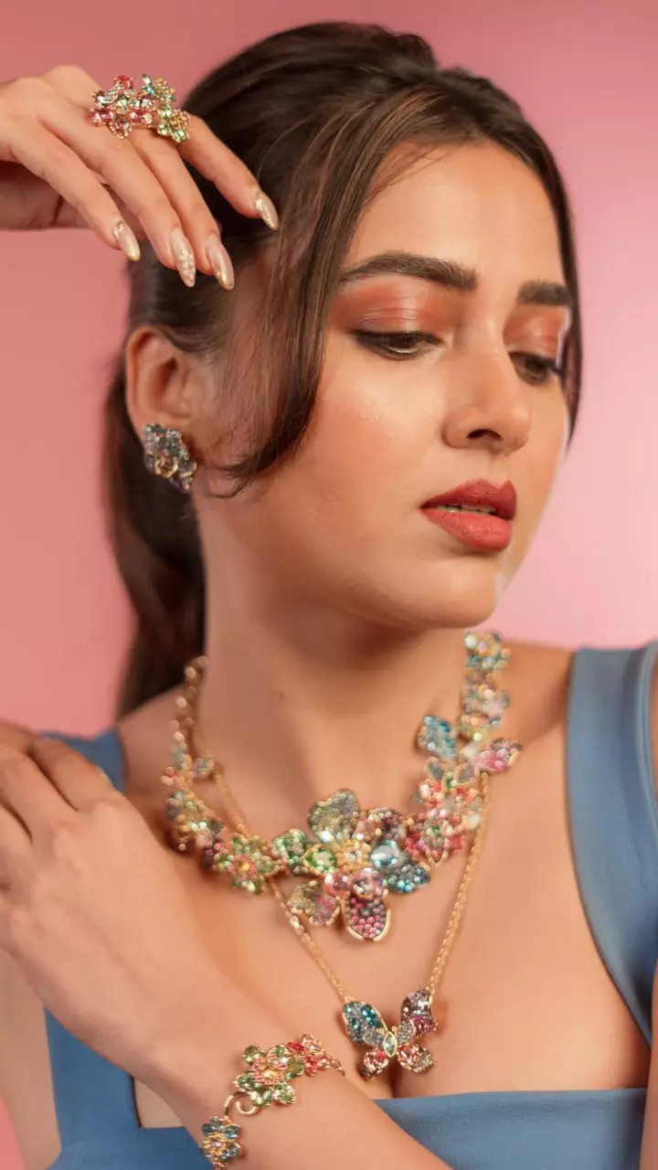 Tejasswi Prakash का कातिलाना अंदाज