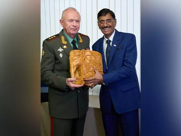 रक्षा राज्य मंत्री संजय सेठ ने आतंकवाद के खिलाफ लड़ाई में India को समर्थन देने के लिए रूस का आभार जताया रक्षा राज्य मंत्री संजय सेठ ने आतंकवाद के खिलाफ लड़ाई में India को समर्थन देने के लिए रूस का आभार जताया