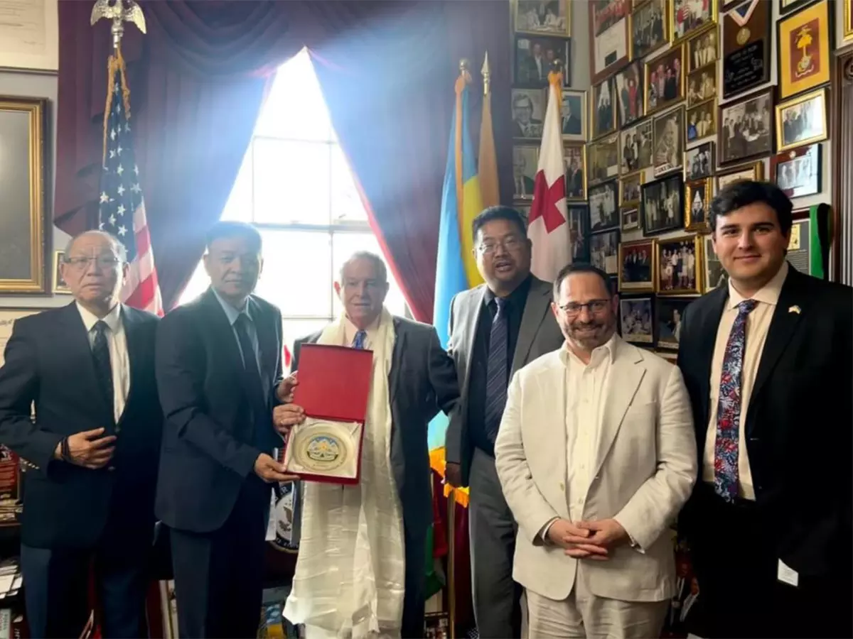 तिब्बती नेता ने चीन के उत्पीड़न के खिलाफ अमेरिकी समर्थन जुटाया तिब्बती नेता ने चीन के उत्पीड़न के खिलाफ अमेरिकी समर्थन जुटाया