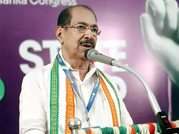 राहुल गांधी ने नए KPCC प्रमुख का स्वागत किया, के सुधाकरन के नेतृत्व की प्रशंसा की राहुल गांधी ने नए KPCC प्रमुख का स्वागत किया, के सुधाकरन के नेतृत्व की प्रशंसा की