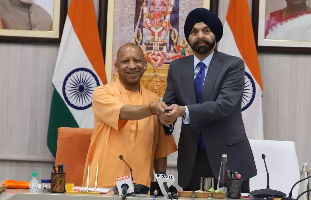 Lucknow: अजय बंगा ने मुख्यमंत्री योगी के नेतृत्व में उत्तर प्रदेश के विकास को सराहा Lucknow: अजय बंगा ने मुख्यमंत्री योगी के नेतृत्व में उत्तर प्रदेश के विकास को सराहा
