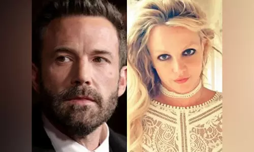 Ben Affleck ने पापराज़ी उन्माद के दौरान कठिनाइयों के लिए ब्रिटनी स्पीयर्स के साथ सहानुभूति साझा की Ben Affleck ने पापराज़ी उन्माद के दौरान कठिनाइयों के लिए ब्रिटनी स्पीयर्स के साथ सहानुभूति साझा की
