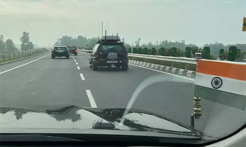 पाकिस्तानी ड्रोन हमले के विफल होने के बाद CM जम्मू पहुंचे पाकिस्तानी ड्रोन हमले के विफल होने के बाद CM जम्मू पहुंचे