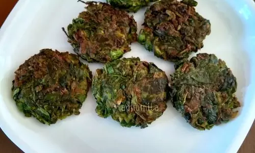 Palak Vada सेहतमंद रहने के लिए आजमाएं