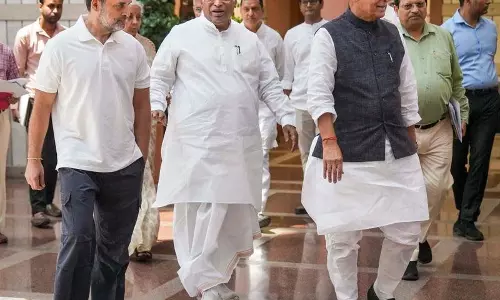 Delhi: सर्वदलीय बैठक में राजनाथ बोले 100 आतंकवादी मारे गए