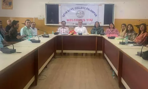 शिक्षकों को सशक्त बनाना: शिक्षकों के लिए सेवा नियमों पर FDP संपन्न