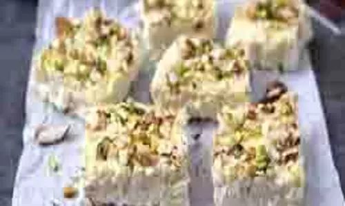 Recipe: हलवाई की तरह घर पर बनाएं कलाकंद, नोट करें रेसिपी