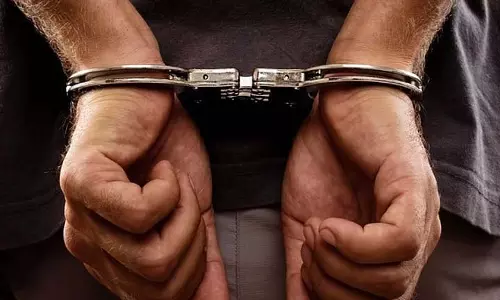 Odisha: जनार्दनपुर घर में चोरी मामले में पांच गिरफ्तार, सोना और नकदी बरामद