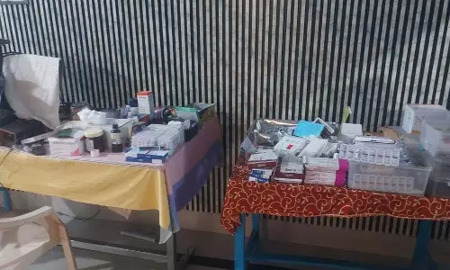 क्लिनिक खोलकर खूब पैसे बंटोर रहा सरकारी डॉक्टर, स्वास्थ्य विभाग की रेड क्लिनिक खोलकर खूब पैसे बंटोर रहा सरकारी डॉक्टर, स्वास्थ्य विभाग की रेड
