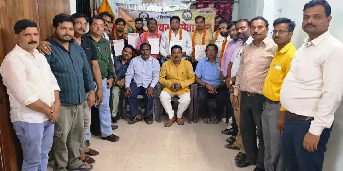 Basti: कमलेश और सुजीत को मिली बड़ी जिम्मेदारी, ट्रस्ट में अहम पदों पर नियुक्ति Basti: कमलेश और सुजीत को मिली बड़ी जिम्मेदारी, ट्रस्ट में अहम पदों पर नियुक्ति
