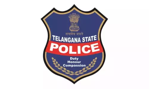 Telangana: पुलिस ने संवेदनशील इलाकों में जांच शुरू की Telangana: पुलिस ने संवेदनशील इलाकों में जांच शुरू की