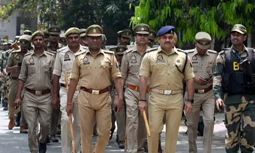 Lucknow: ऑपरेशन सिंदूर के बाद यूपी में अलर्ट जारी, सुरक्षा बढ़ाई गई
