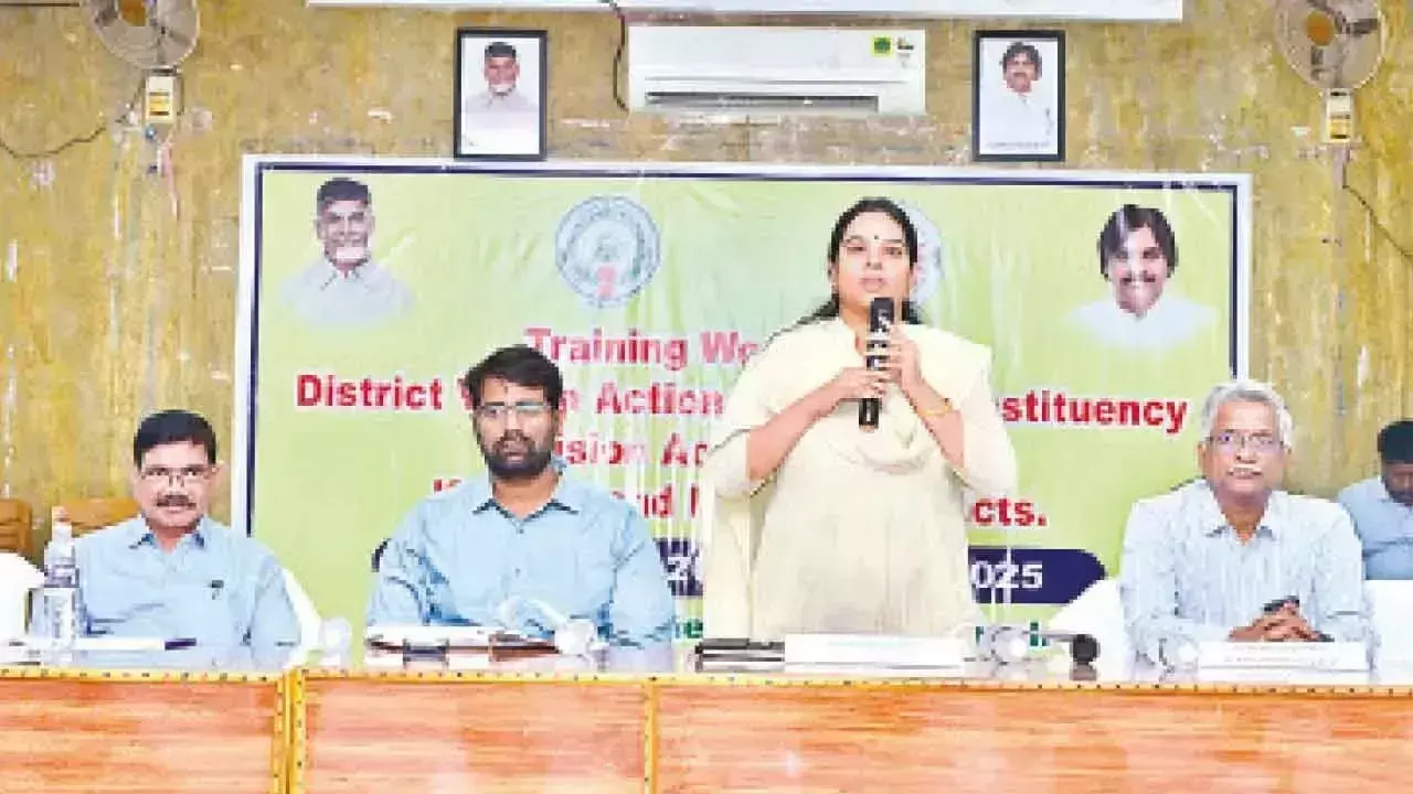 Andhra: विजन योजनाओं में विकास और कल्याण को बढ़ावा देना चाहिए Andhra: विजन योजनाओं में विकास और कल्याण को बढ़ावा देना चाहिए