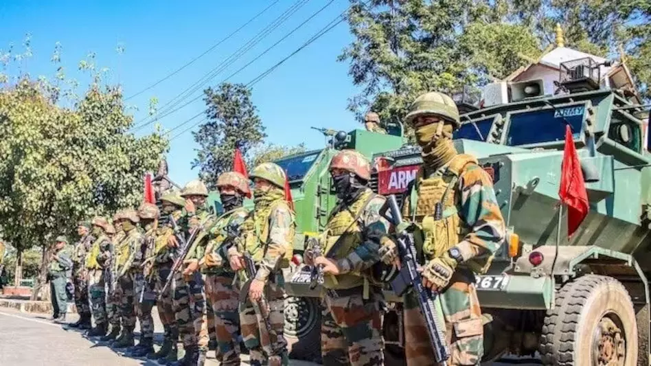 रक्षा मंत्रालय पहुंचे तीनों सेनाओं के प्रमुख...अमेरिका ने पाकिस्तानी सेना प्रमुख को फोन किया, लेटेस्ट अपडेट रक्षा मंत्रालय पहुंचे तीनों सेनाओं के प्रमुख...अमेरिका ने पाकिस्तानी सेना प्रमुख को फोन किया, लेटेस्ट अपडेट