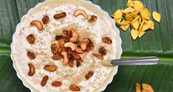 Recipe: कुछ मीठा खाने का मन है तो ट्राई करें ये टेस्टी और हेल्दी केले की खीर Recipe: कुछ मीठा खाने का मन है तो ट्राई करें ये टेस्टी और हेल्दी केले की खीर