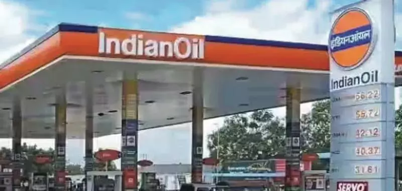 बारामुल्ला के व्यवसायी उरी के विस्थापितों को दे रहे मुफ्त भोजन और आश्रय बारामुल्ला के व्यवसायी उरी के विस्थापितों को दे रहे मुफ्त भोजन और आश्रय