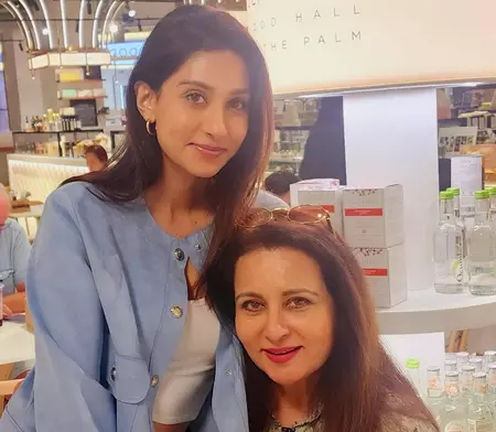 तलाक के बाद इन बॉलीवुड अभिनेत्रियों ने दिखाई सिंगल मदर की ताकत तलाक के बाद इन बॉलीवुड अभिनेत्रियों ने दिखाई सिंगल मदर की ताकत