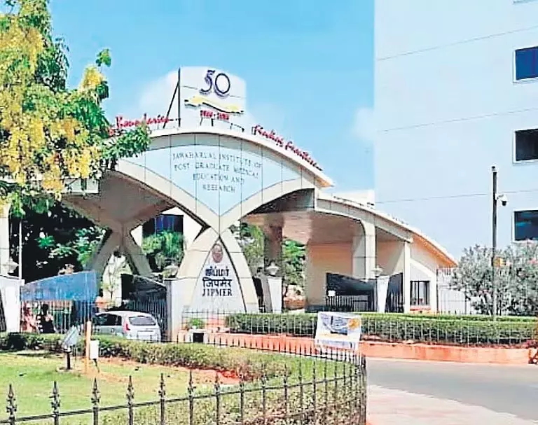 JIPMER ने फ्रंटलाइन अस्पतालों में स्टाफ की तैनाती पर चर्चा की JIPMER ने फ्रंटलाइन अस्पतालों में स्टाफ की तैनाती पर चर्चा की