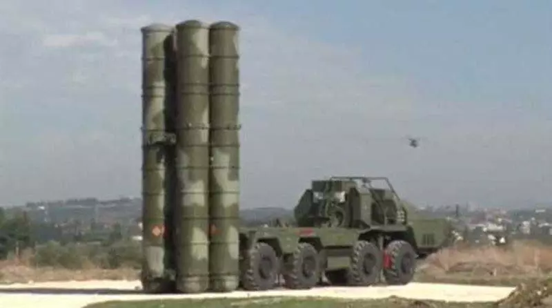 भारत की S-400 मिसाइल प्रणाली को नष्ट करने का पाकिस्तान का दावा झूठा: भारतीय सेना भारत की S-400 मिसाइल प्रणाली को नष्ट करने का पाकिस्तान का दावा झूठा: भारतीय सेना