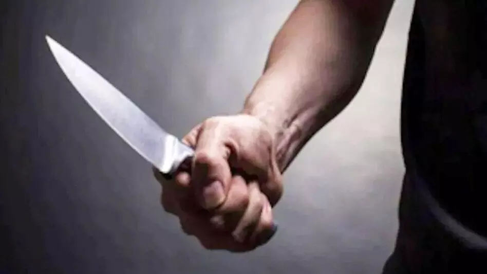 Badaun में जमीन विवाद बना हिंसा का कारण, युवक पर चाकू से वार Badaun में जमीन विवाद बना हिंसा का कारण, युवक पर चाकू से वार