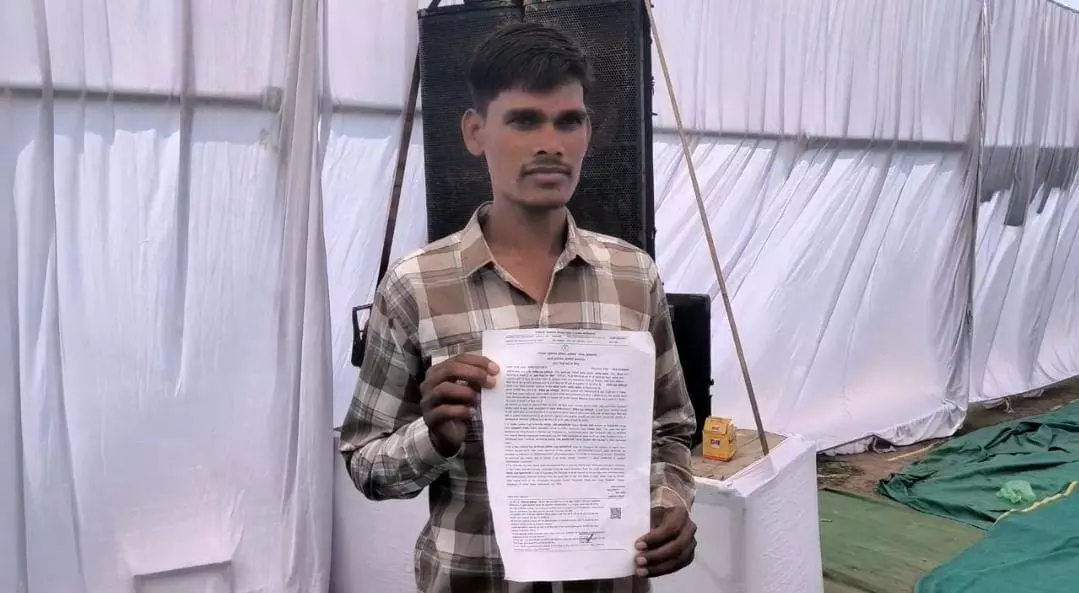 ऑन-द-स्पॉट बना निवास प्रमाण पत्र, आप भी समाधान शिविर का उठाए लाभ ऑन-द-स्पॉट बना निवास प्रमाण पत्र, आप भी समाधान शिविर का उठाए लाभ