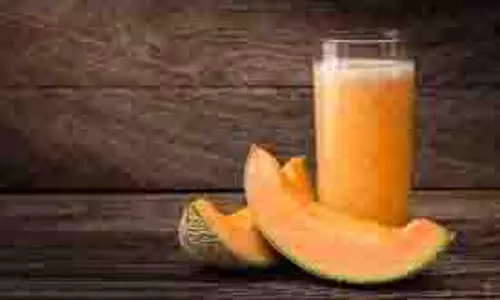 Melon juice: गर्मियों में इसका सेवन करने से मिलते हैं कई फायदे