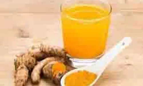 Health: किचन में रखी ये दो चीजें गुनगुने पानी में मिलाएं, सुबह-सुबह पीने से पेट की सेहत सुधरेगी Health: किचन में रखी ये दो चीजें गुनगुने पानी में मिलाएं, सुबह-सुबह पीने से पेट की सेहत सुधरेगी