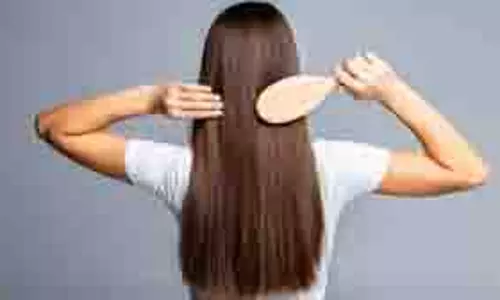 Hair Care: बाल दिखेंगे रेशम,मुलायम, बस लगाएं ये चीजें, जल्दी हो जाएंगे लंबे और घने Hair Care: बाल दिखेंगे रेशम,मुलायम, बस लगाएं ये चीजें, जल्दी हो जाएंगे लंबे और घने