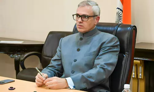 आईएमएफ के फैसले से उमर अब्दुल्ला हैरान आईएमएफ के फैसले से उमर अब्दुल्ला हैरान