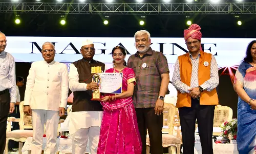Jaipur: शिक्षण संस्थाओं में राष्ट्रभक्ति का आरंभ से ही हो बीजारोपण-राज्यपाल