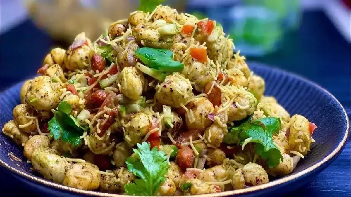 शाम के नाश्ते के लिए बेस्ट ऑप्शन है Peanut chaat